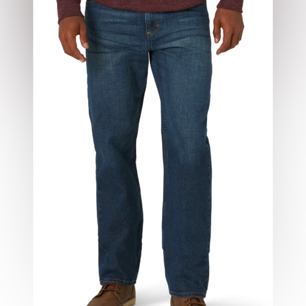 Wrangler stretch relaxed fit jeans, deacon color, size 32X32